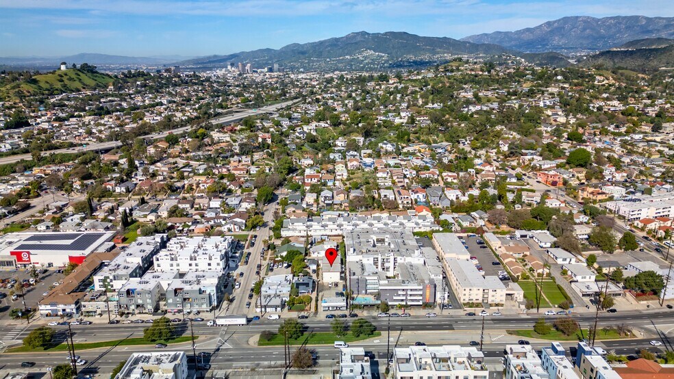 More Photos Of 4311-4315 Eagle Rock Blvd, Los Angeles Storefront Retail Residential For Sale