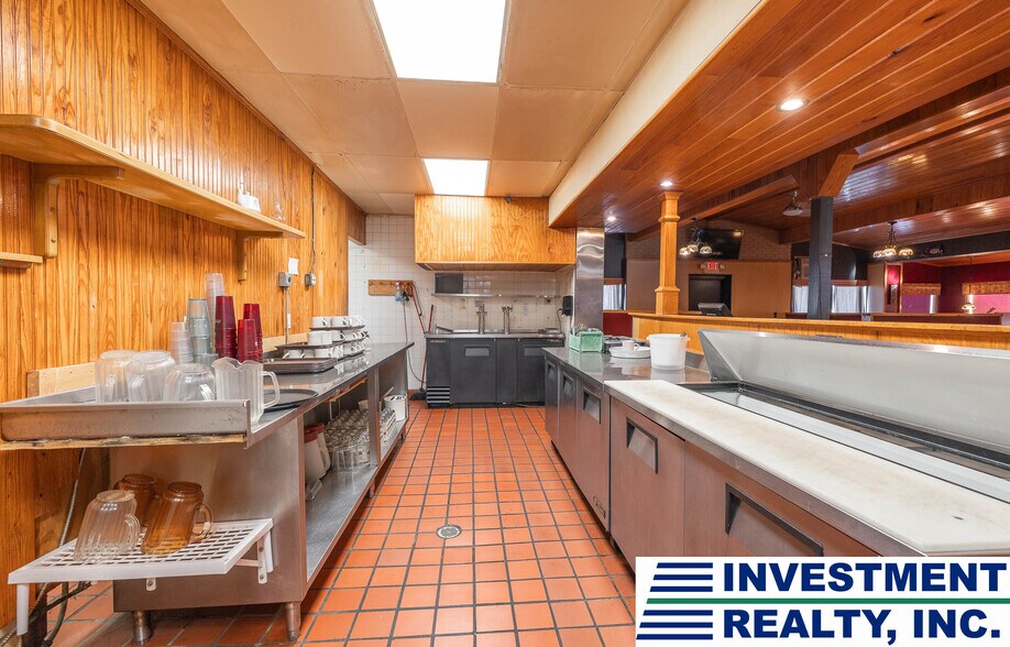 More Photos Of 1049 Kingshighway St, Rolla Restaurant For Sale