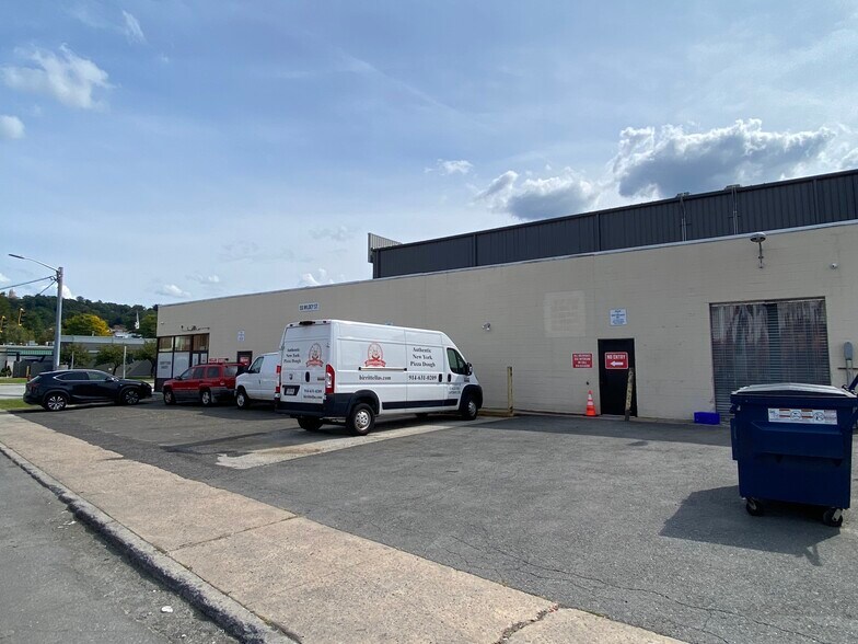 More Photos Of 150 Wildey St, Tarrytown Flex For Sale