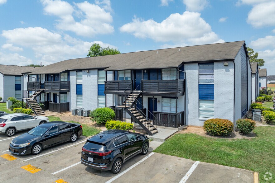 More Photos Of , Houston Multifamily For Sale