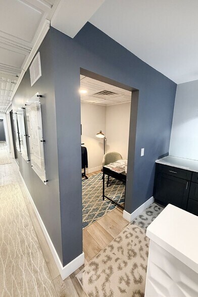 More Photos Of 18524 Mack Ave, Grosse Pointe Loft Creative Space For Sale