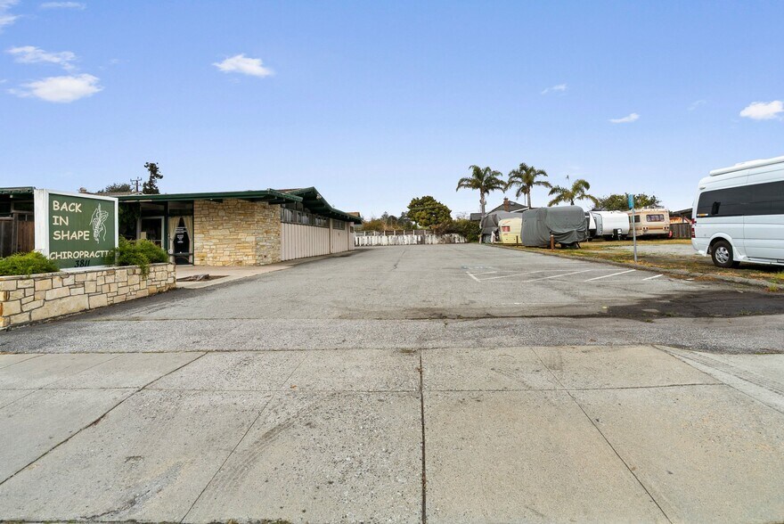 More Photos Of 3811 Portola Dr, Santa Cruz Medical For Sale
