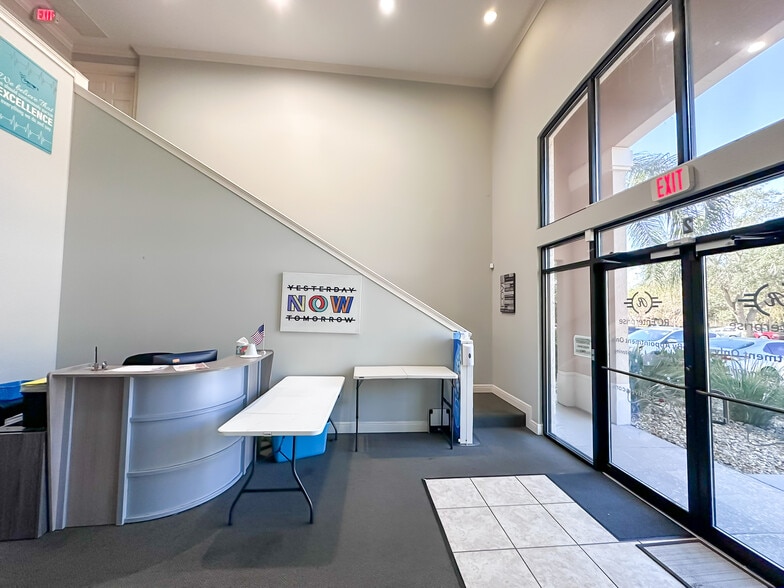 More Photos Of 180 Fitzgerald Rd, Lakeland Office For Sale