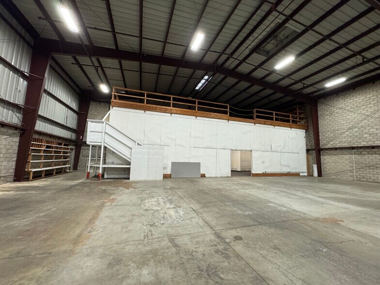 More Photos Of 820 Capitolio Way, San Luis Obispo Industrial For Lease