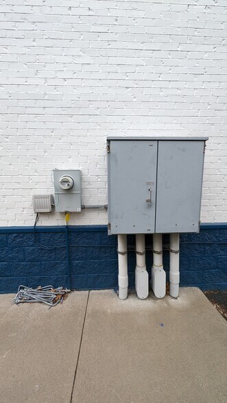 More Photos Of 268 McClellandtown Rd, Uniontown Carwash For Sale