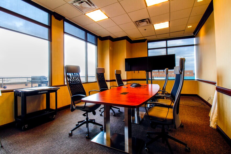 More Photos Of 2351 Connecticut Ave S, Sartell Office For Lease