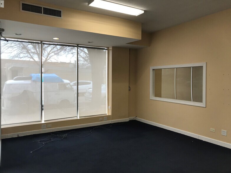 More Photos Of 6138 N Lincoln Ave, Chicago Storefront Retail Office For Lease