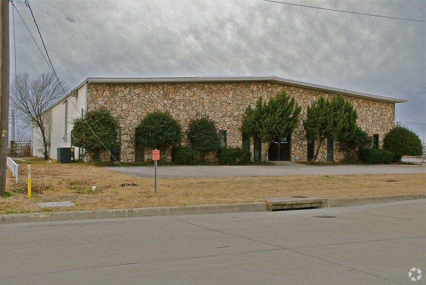 More Photos Of 9 Regency Dr, Wylie Warehouse For Lease