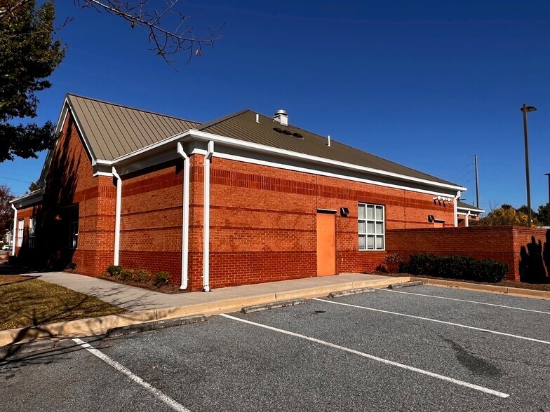 More Photos Of 1062 Old Peachtree Rd, Lawrenceville General Retail For Sale