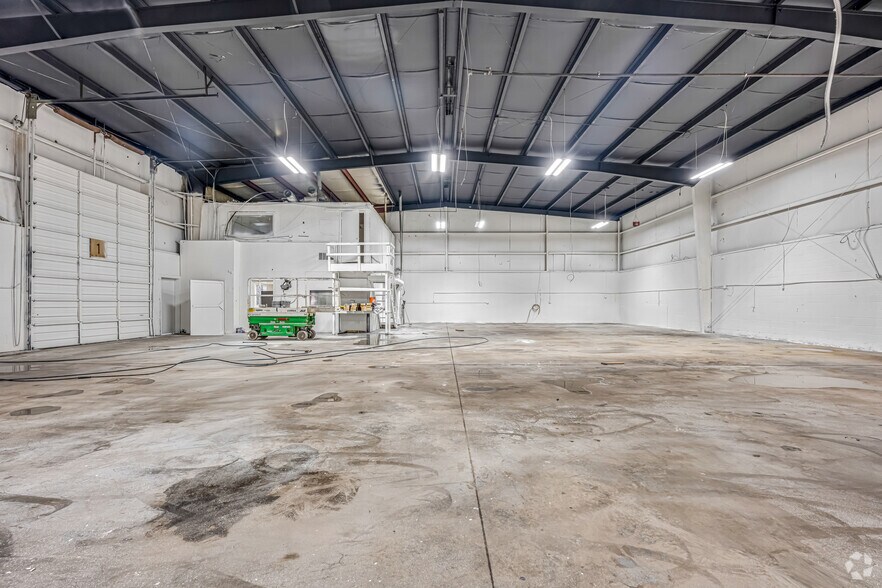 More Photos Of 6275 Highway 85, Riverdale Unknown For Lease