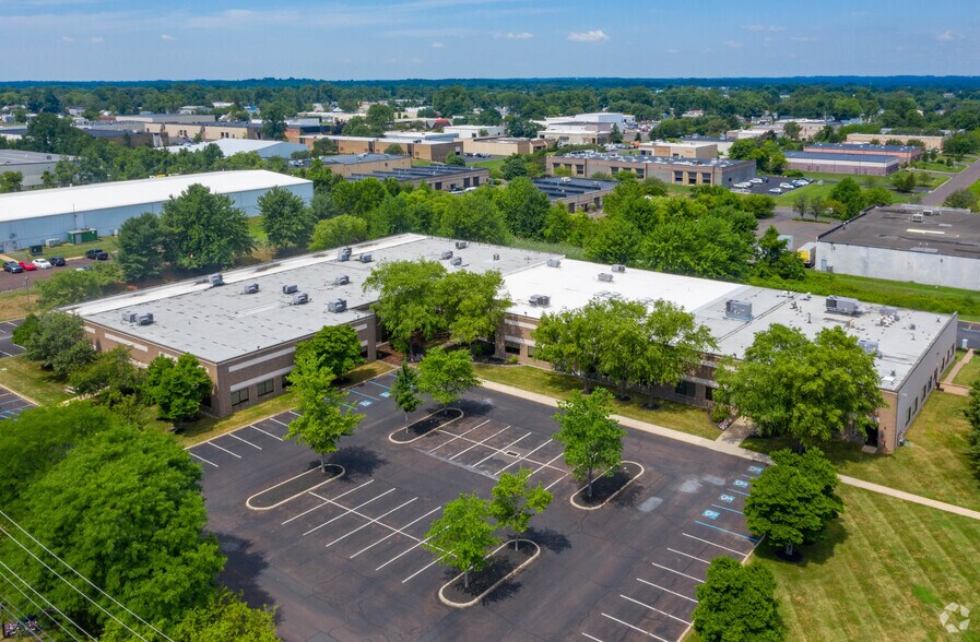 More Photos Of 730 Louis Dr, Warminster Township Warehouse For Lease