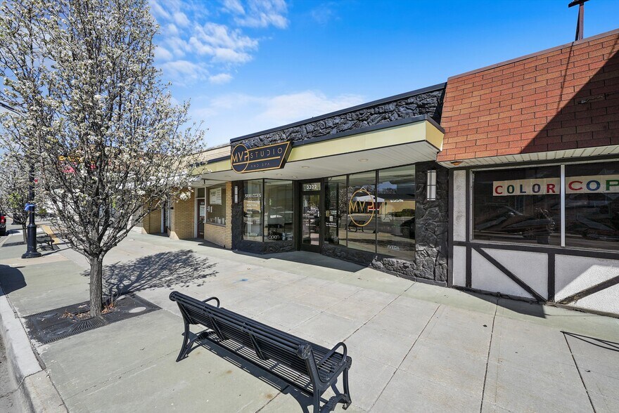 More Photos Of 3322 Ridge Rd, Lansing Storefront For Lease