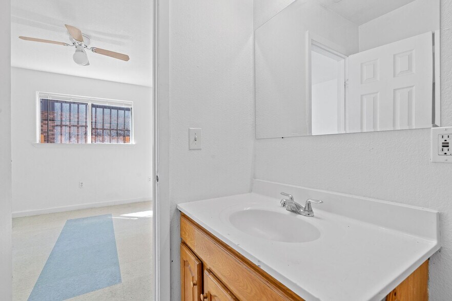 More Photos Of 8207 Sam Rayburn Dr, Austin Apartments For Sale