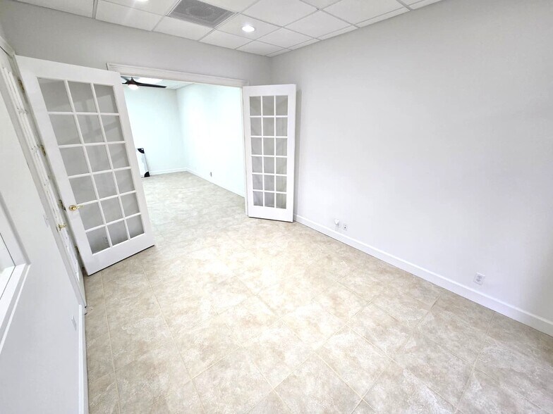 More Photos Of 11931-11971 NW 37th St, Coral Springs Warehouse For Lease