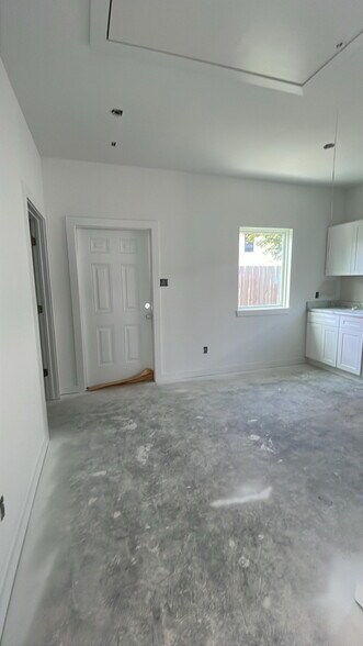 Primary Photo Of 11355 N Sam Houston Pky E, Humble Office For Lease