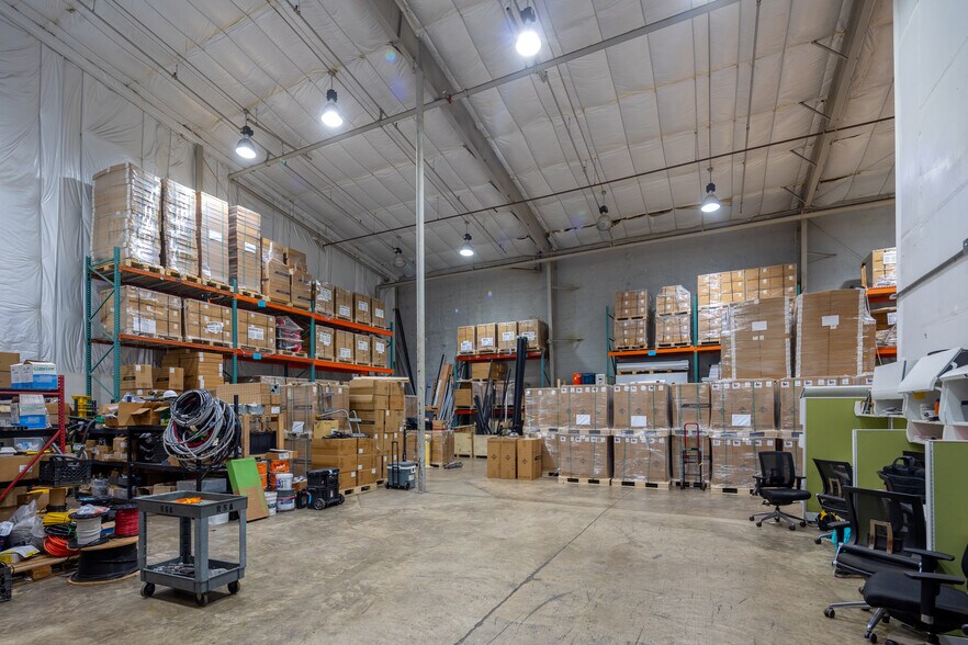 More Photos Of 99-1265 Halawa Valley St, Aiea Warehouse For Lease