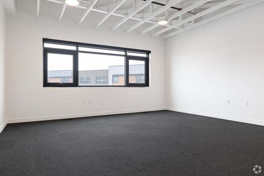 More Photos Of 4376 Forestdale Dr, Park City Research And Development For Sale