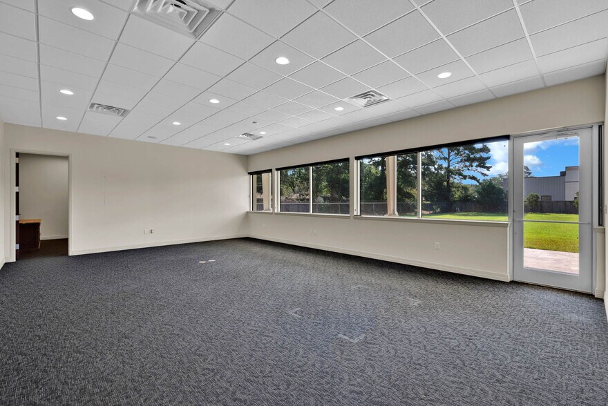 More Photos Of 8509 Line Ave, Shreveport Office For Sale
