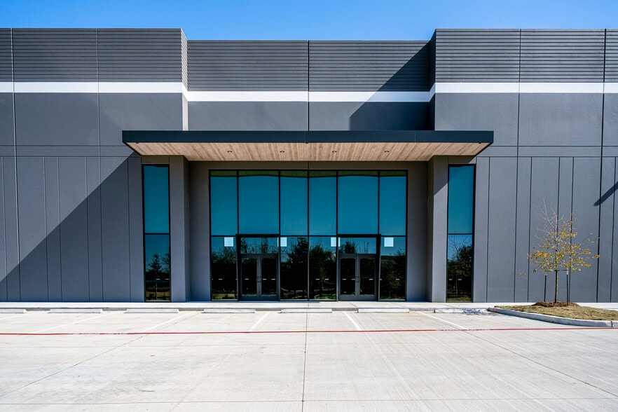 More Photos Of 14621 Kirby Dr, Pearland Unknown For Lease