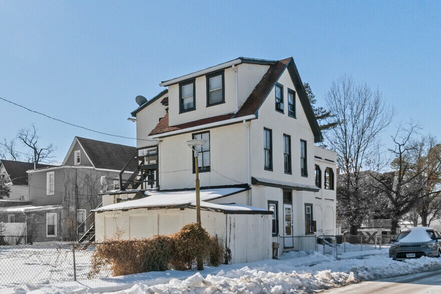 More Photos Of 3941 Lowndes Ave, Baltimore Multifamily For Sale