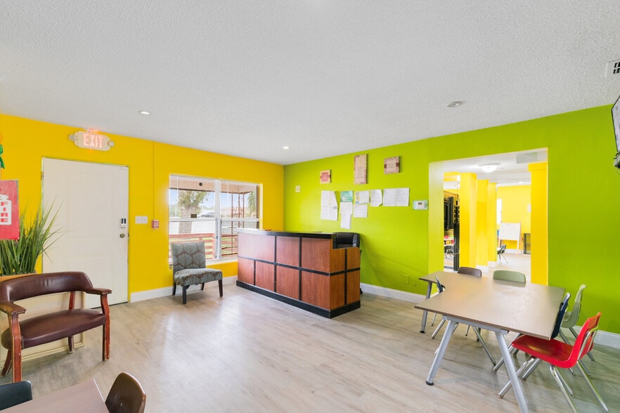 More Photos Of 4607 N Pine Hills Rd, Orlando Office Residential For Sale