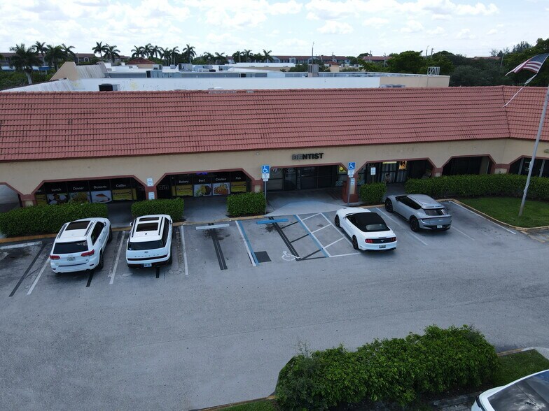 More Photos Of 12315-12389 Pembroke Rd, Pembroke Pines Unknown For Lease