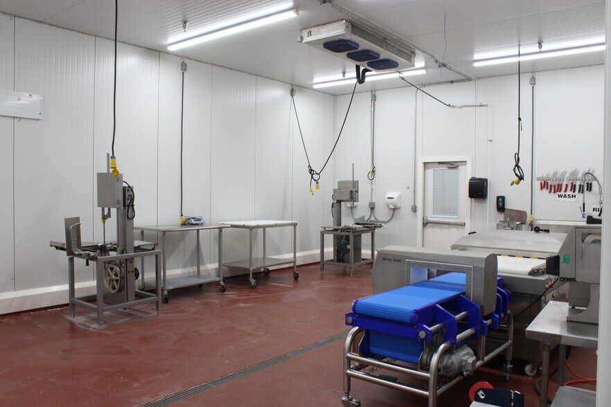 More Photos Of 3300 Baldwin Rd, Greenwood Refrigeration Cold Storage For Sale