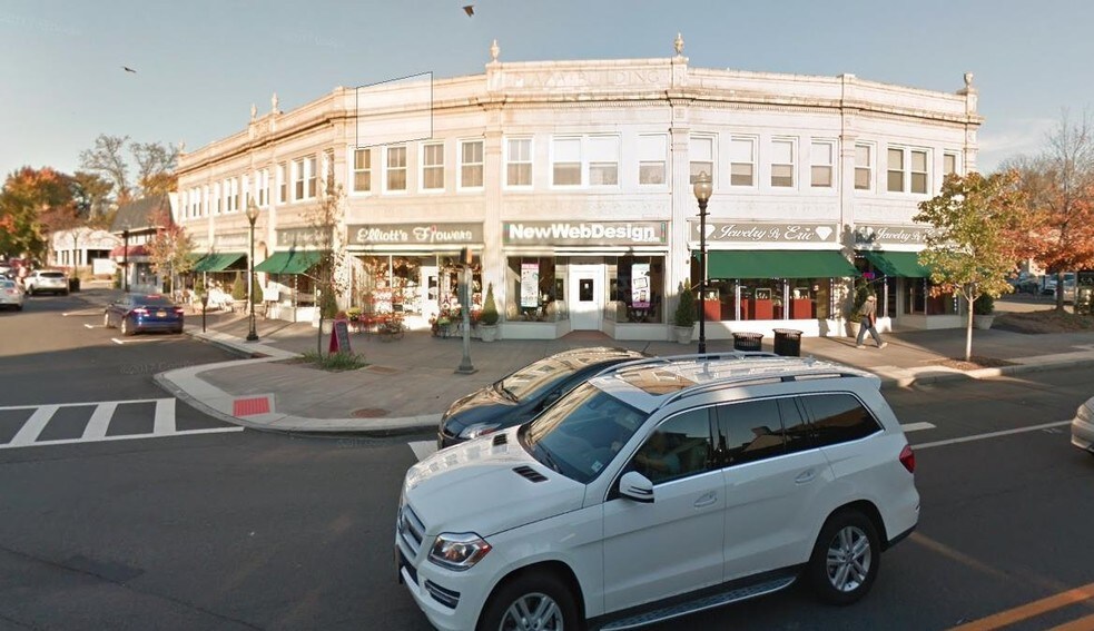 More Photos Of 3-5 Elm St, Morristown General Retail For Lease