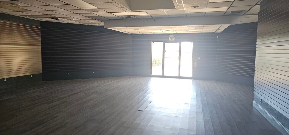 More Photos Of 888 East Coast Ave, Lantana Freestanding For Sale