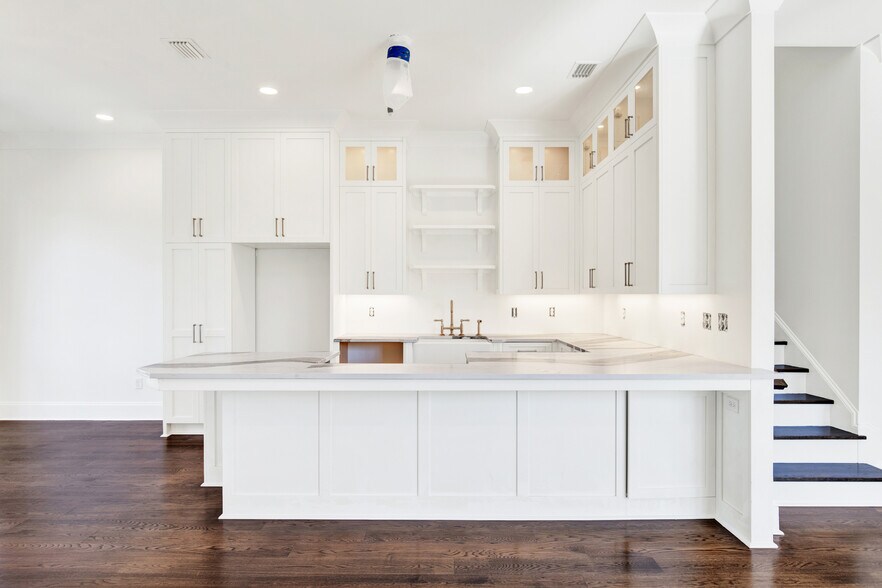 More Photos Of 104 17th st, Tybee Island Apartments For Sale