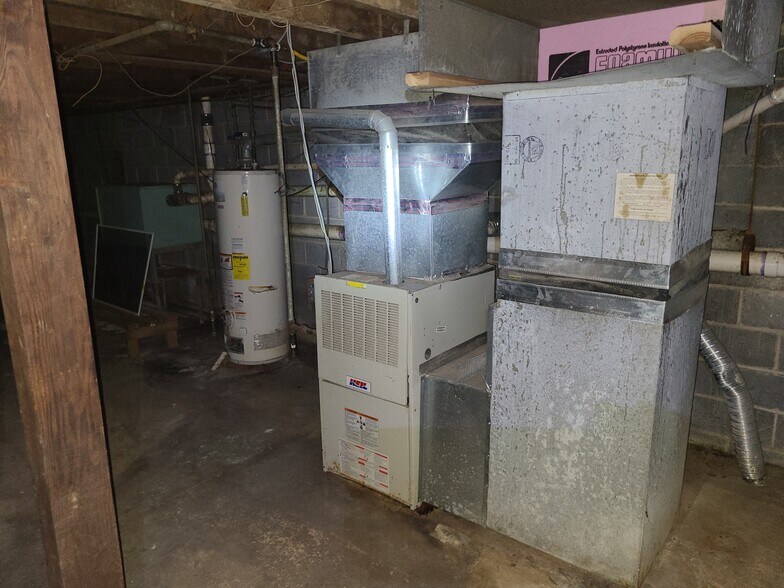 More Photos Of 240 E State St, Trenton General Retail For Lease