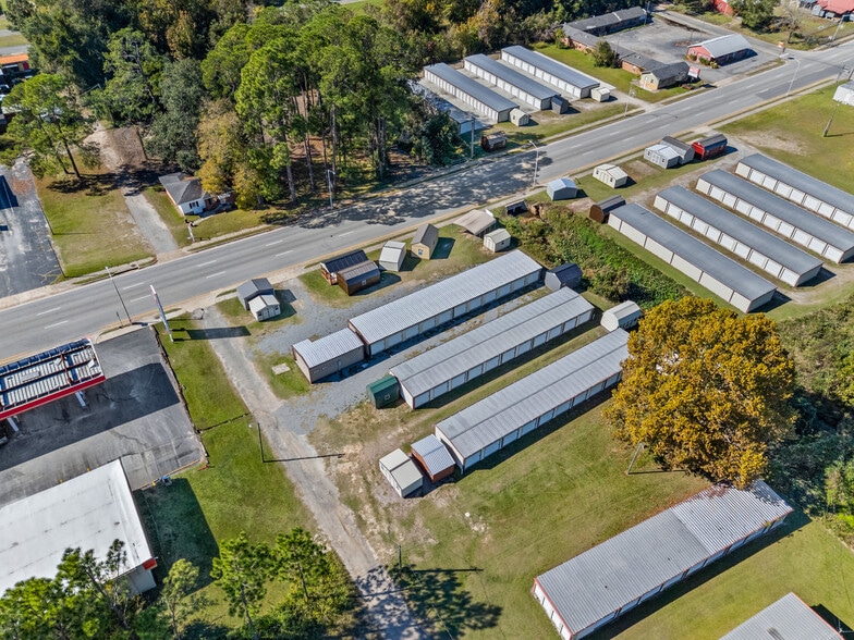 More Photos Of 615 N Grant St, Fitzgerald Self Storage For Sale