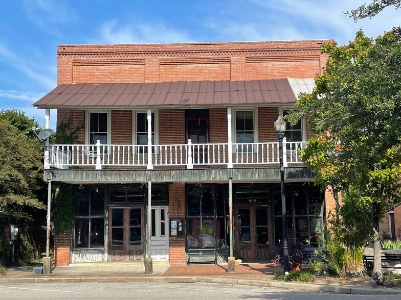 More Photos Of 2720 Cleveland St, Elloree Storefront Retail Residential For Sale