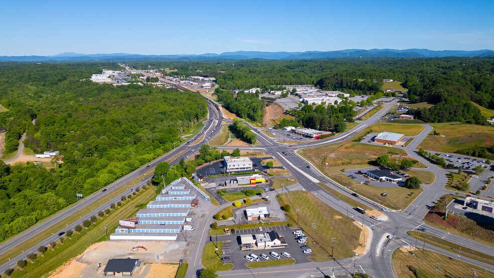 More Photos Of 1303 Curtis Bridge Rd, Wilkesboro Fast Food For Sale