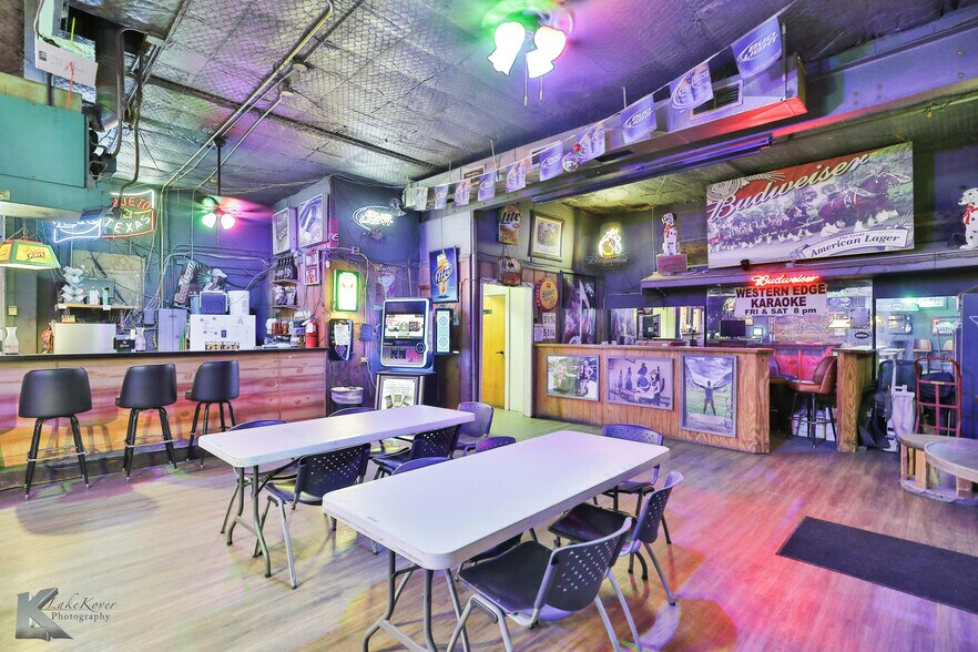 More Photos Of 1841 S Treadaway Blvd, Abilene Industrial For Sale