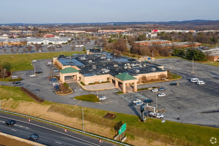 More Photos Of 5400 Holiday Dr, Frederick Hotel For Lease