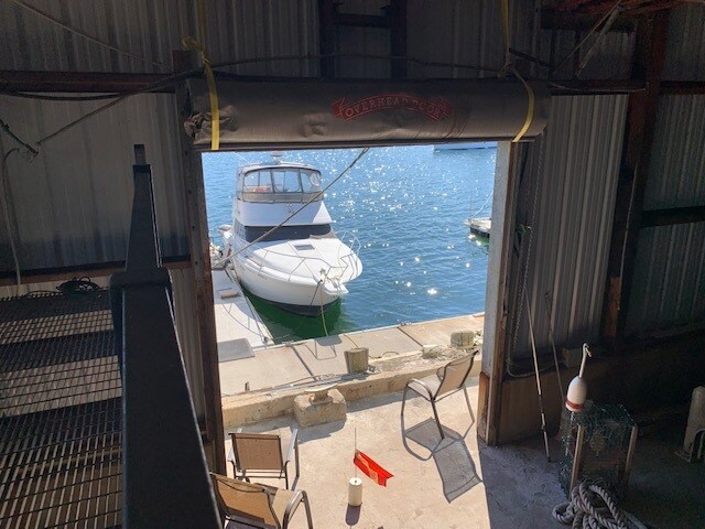 More Photos Of 11-13 Harbor Loop, Gloucester Warehouse For Lease