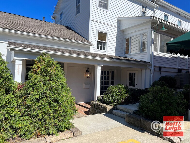 More Photos Of 218-220 N Main St, Hudson Freestanding For Sale