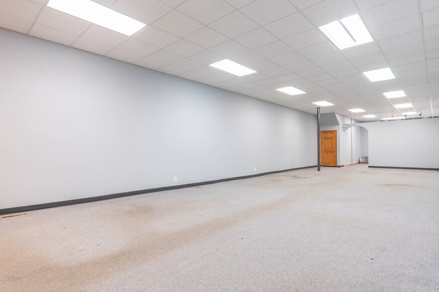 More Photos Of 312 N Wayne St, Piqua Office For Lease