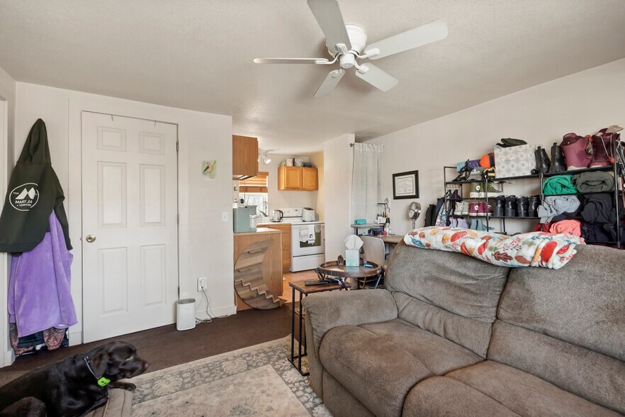 More Photos Of 403 23rd St, Golden Apartments For Sale
