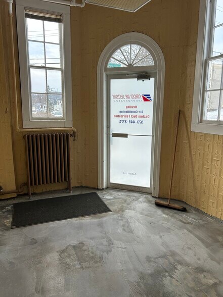 More Photos Of 118 Lincoln Ave, Dover Manufacturing For Sale