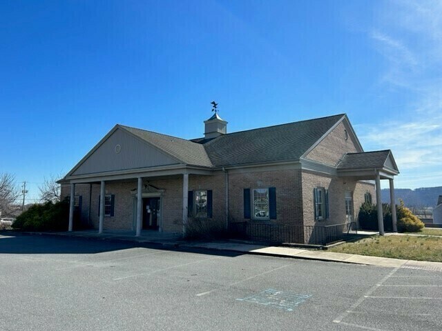 Primary Photo Of 2822 Main St, Morgantown Storefront Retail Office For Sale