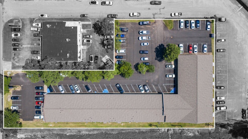 More Photos Of 857 Downtowner Blvd, Mobile Office For Sale