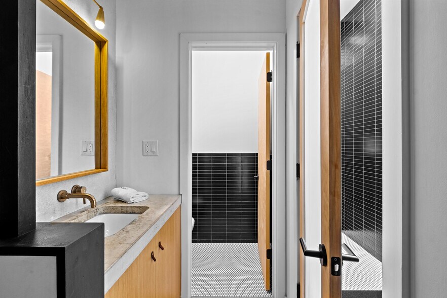 More Photos Of 1421 N Front St, Philadelphia Apartments For Sale