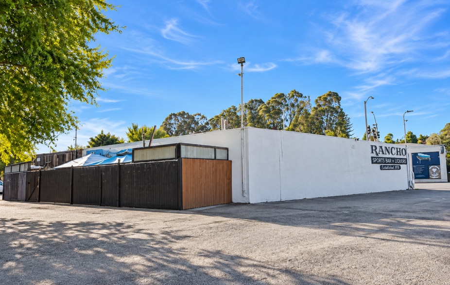 More Photos Of 3912 San Pablo Dam Rd, El Sobrante Restaurant For Sale