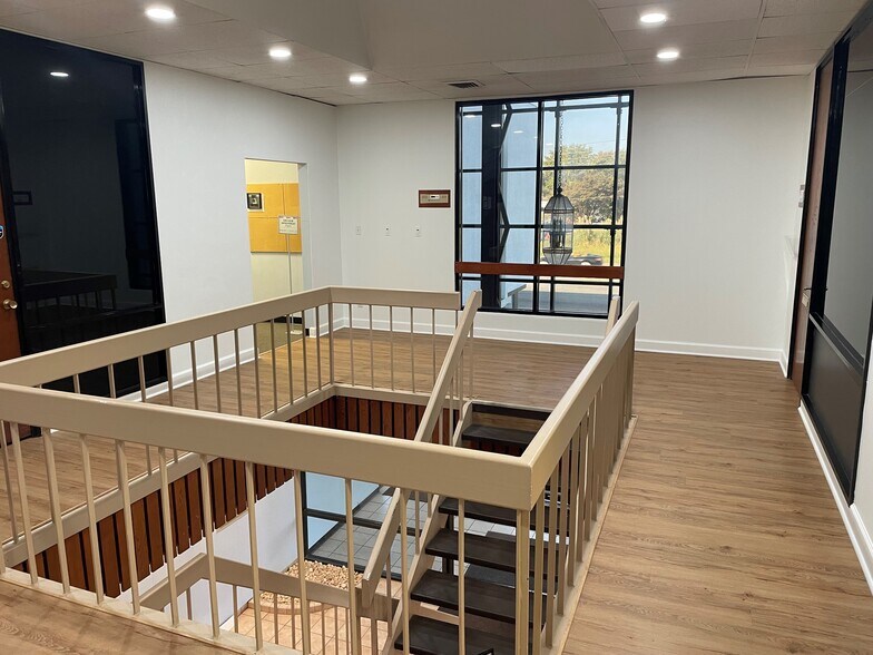 More Photos Of 138 S Rosemont Rd, Virginia Beach Medical For Lease