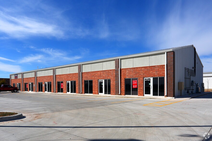 Primary Photo Of 8031-8043 W Reno Ave, Oklahoma City Unknown For Lease