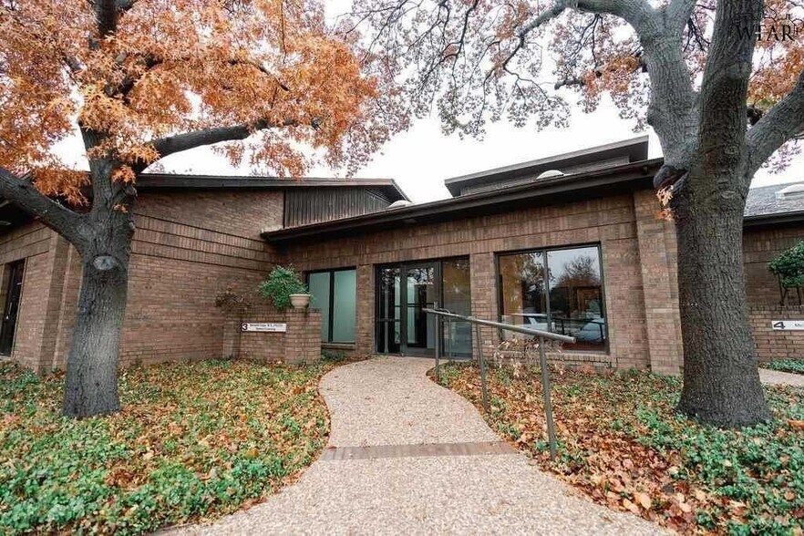 Primary Photo Of 2215 Midwestern Pky, Wichita Falls Medical For Lease