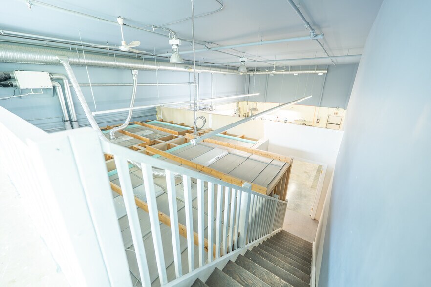 More Photos Of 3160 Parsons Rd NW, Edmonton Office Residential For Sale