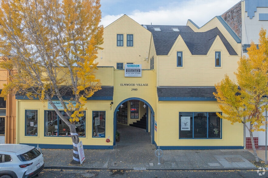 More Photos Of 2974-2980 College Ave, Berkeley Apartments For Lease